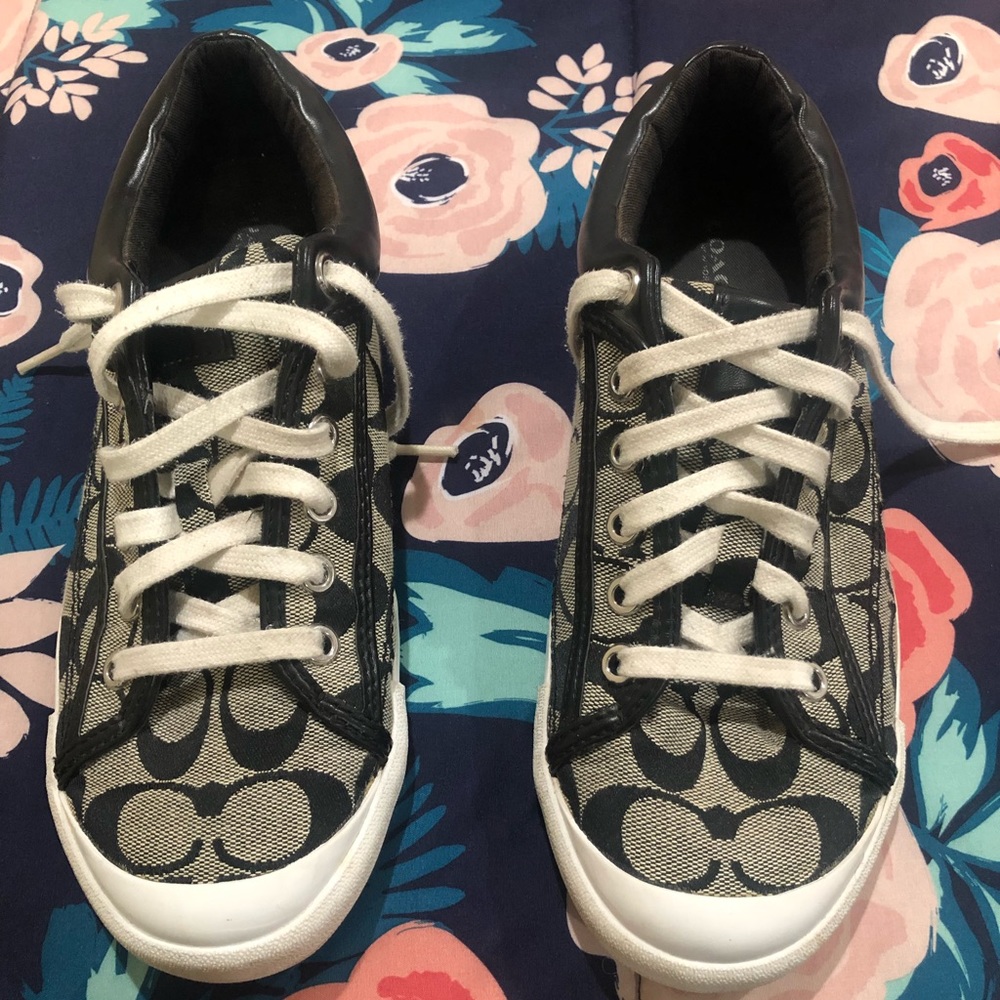 Shoes 👟 COACH
